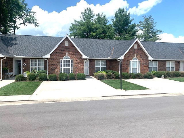 619 E Lane St 619 + GARAGE #4