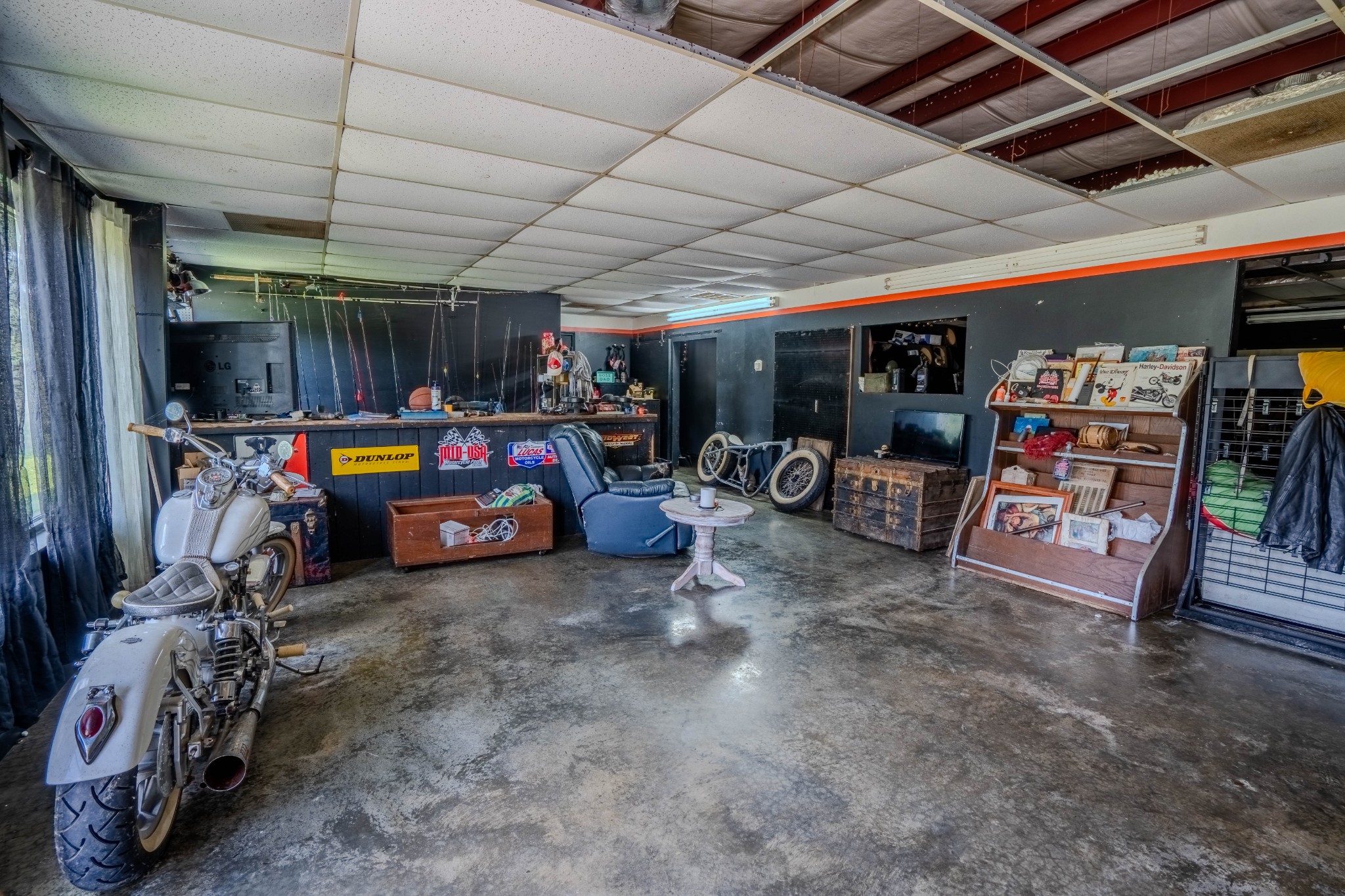 2543 Highway 43 S