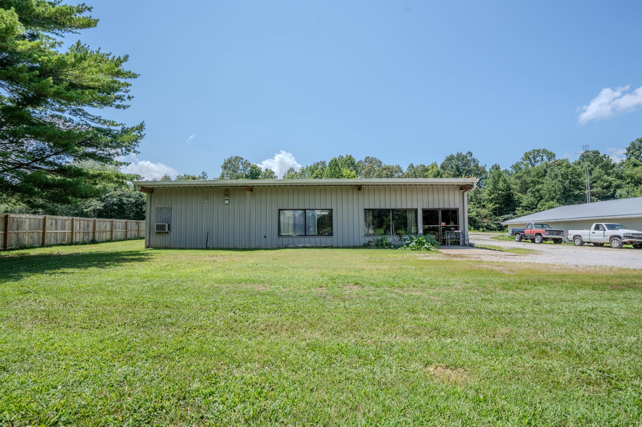 2543 Highway 43 S