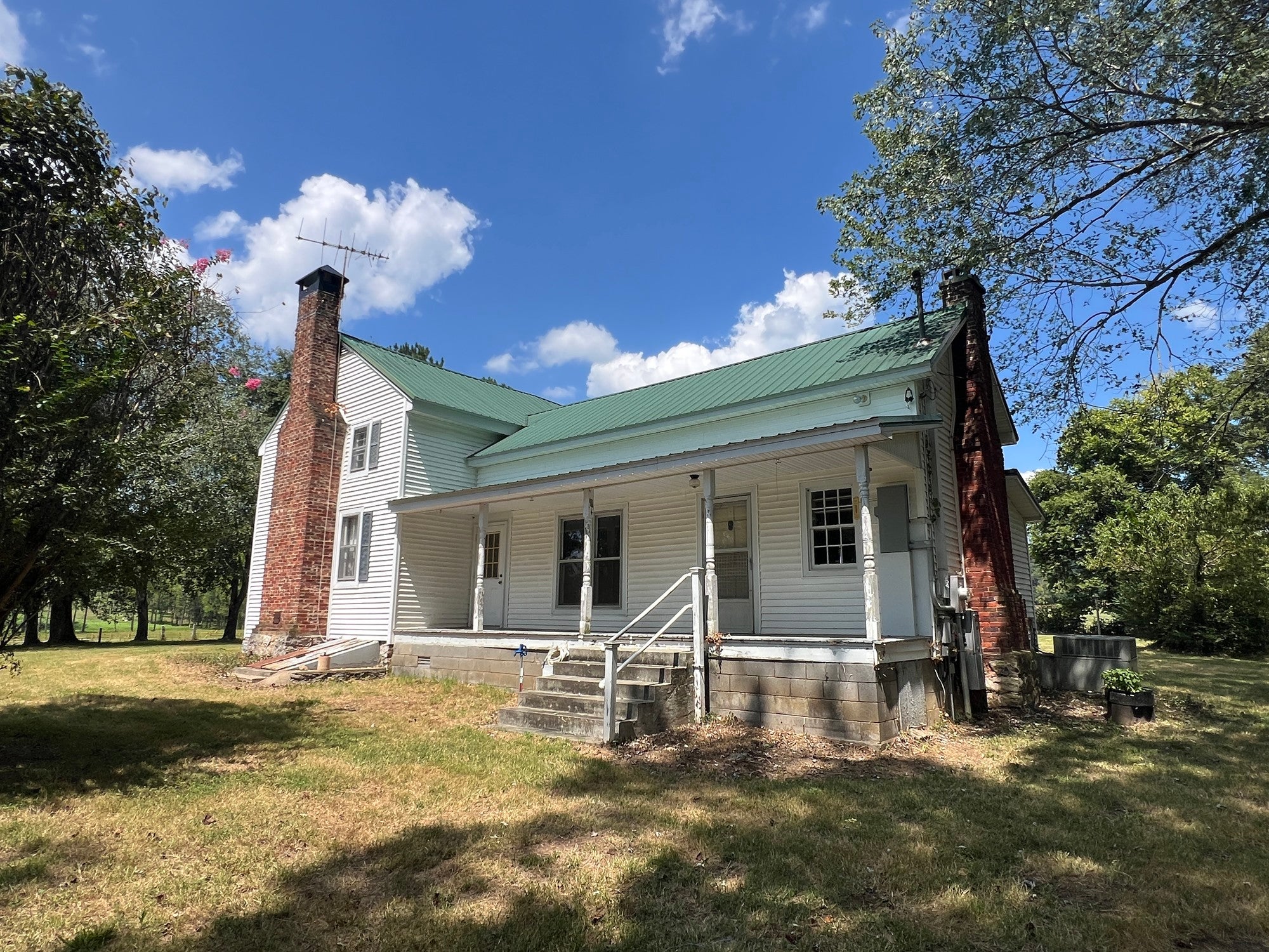 5718 Carters Creek Pike