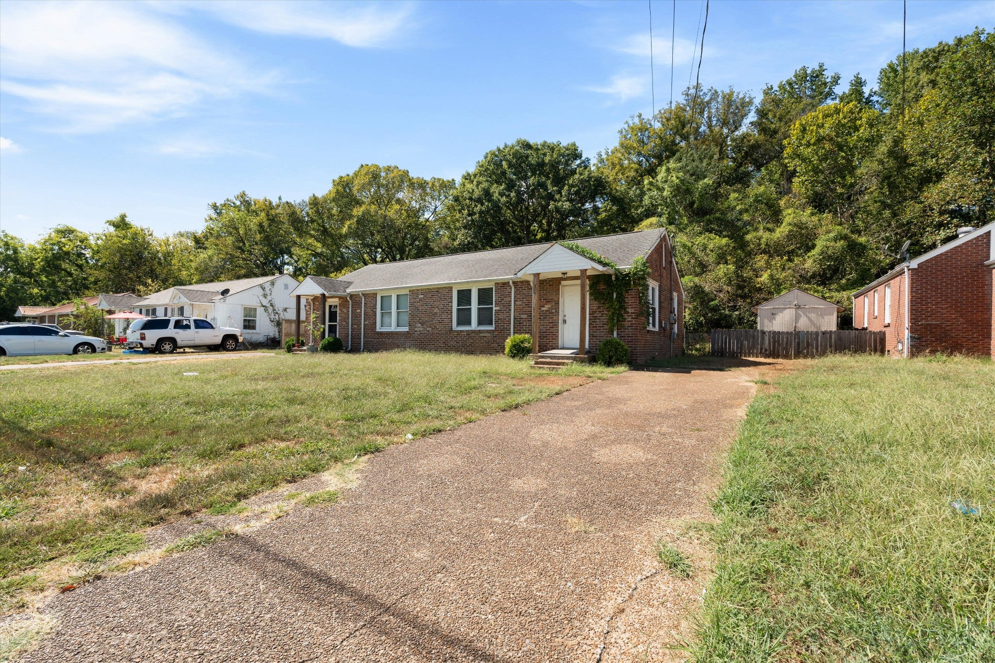 536 Raliegh DR