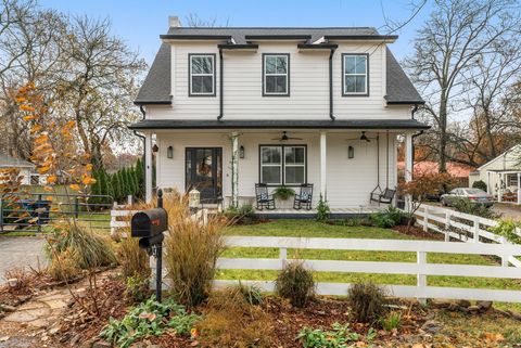 704 W End Cir Franklin TN 37064