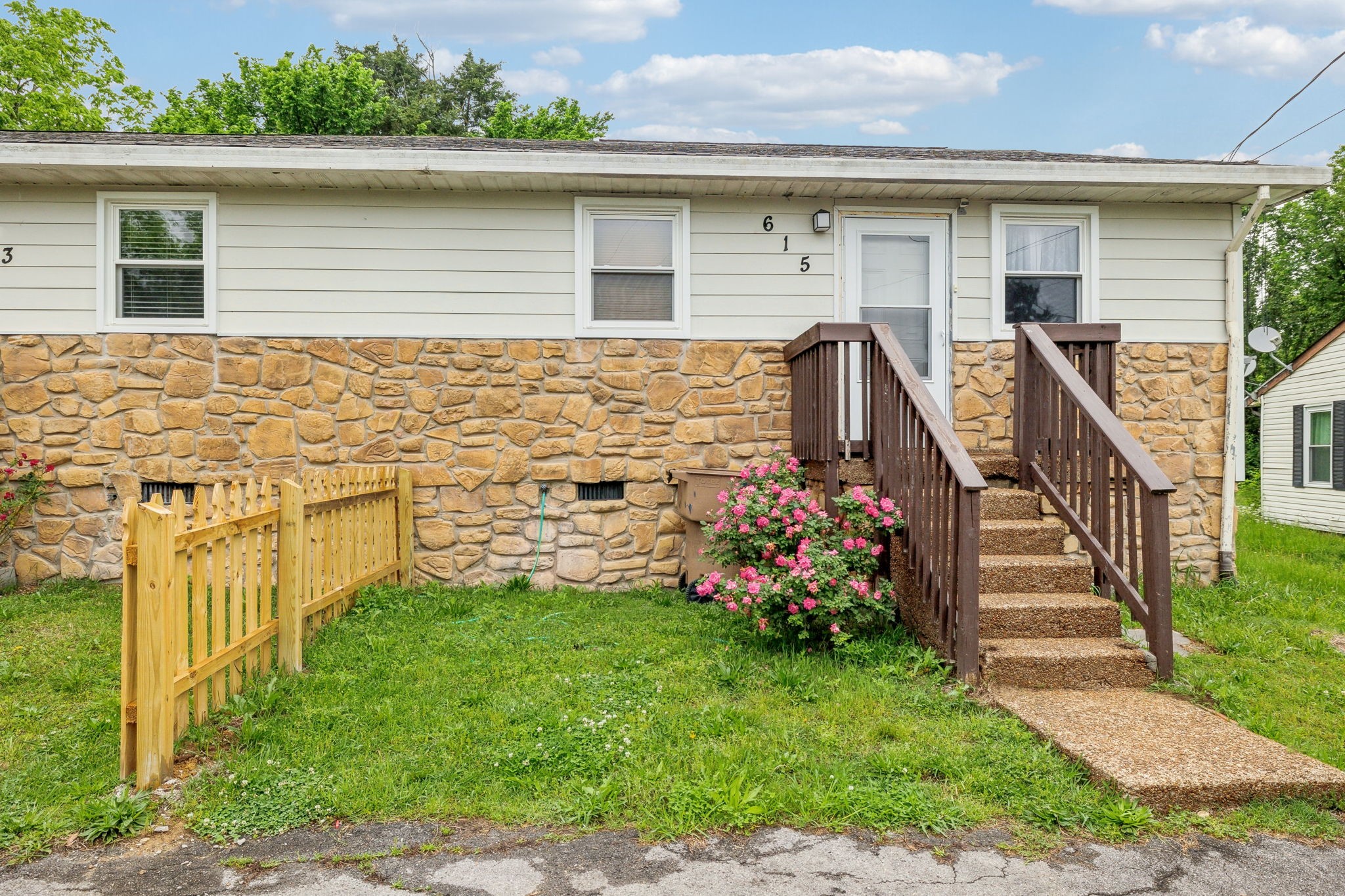 613 Cedar Ct