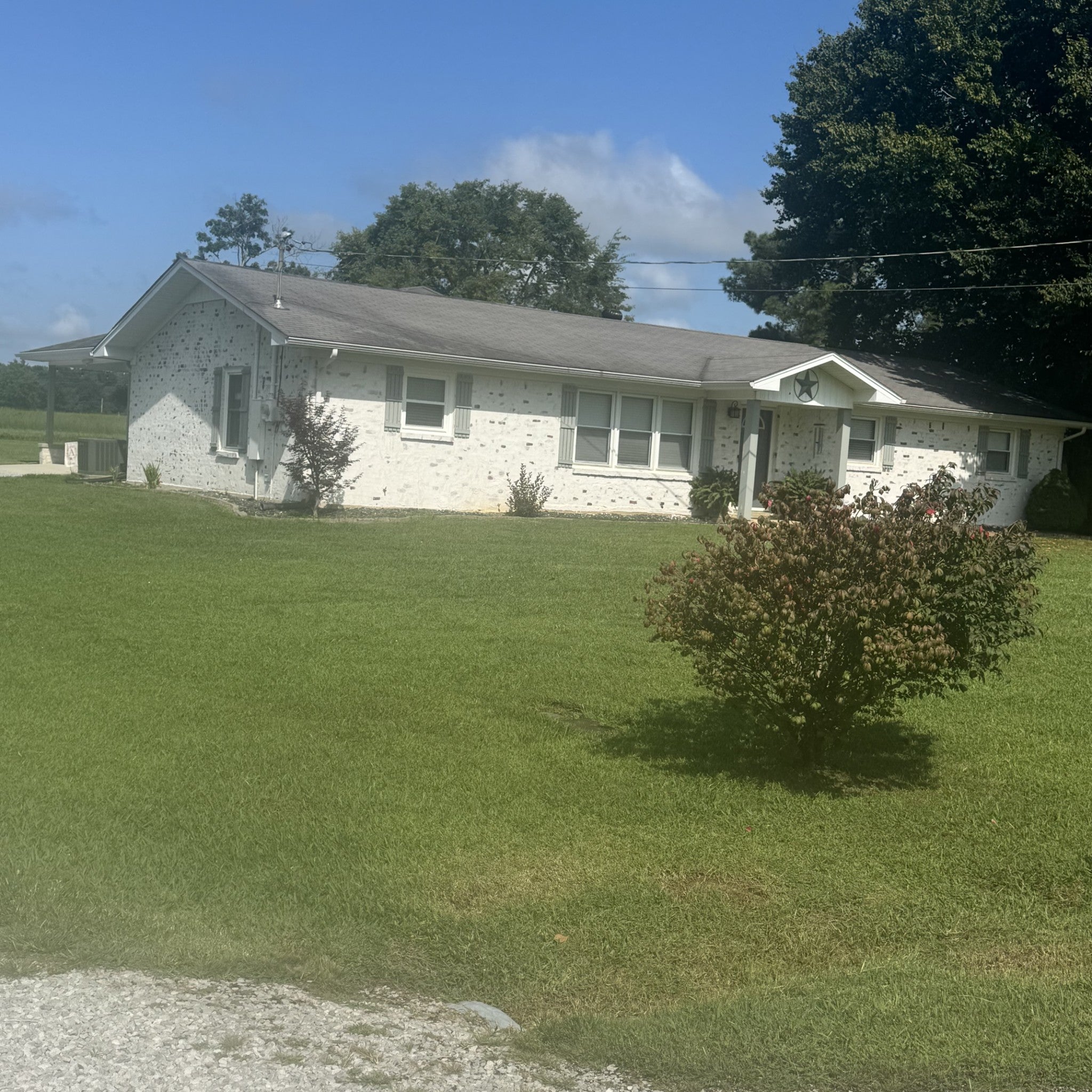 154 Eaton Ln