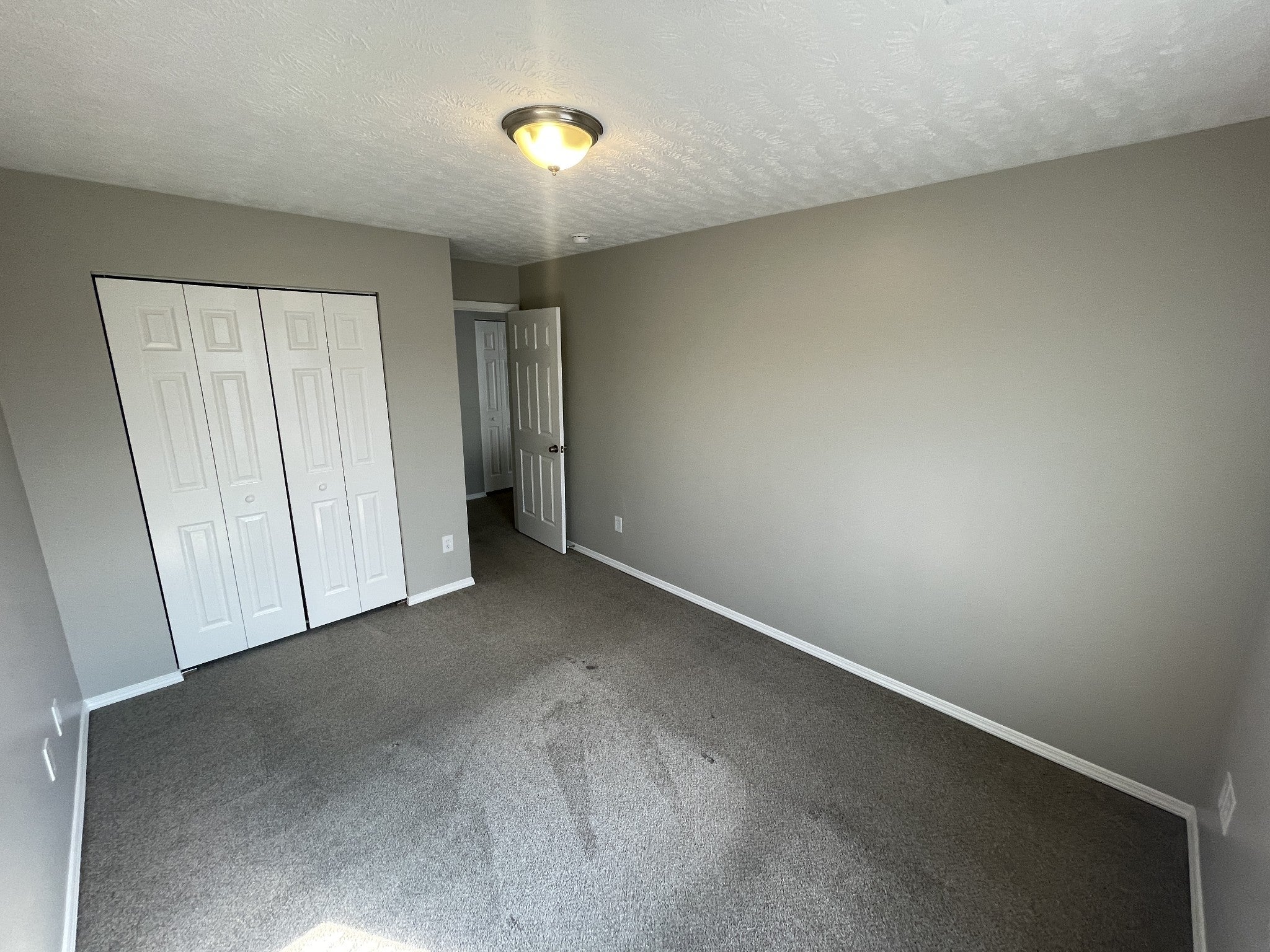 3.0-bed rental at 2872 Creekbend Dr