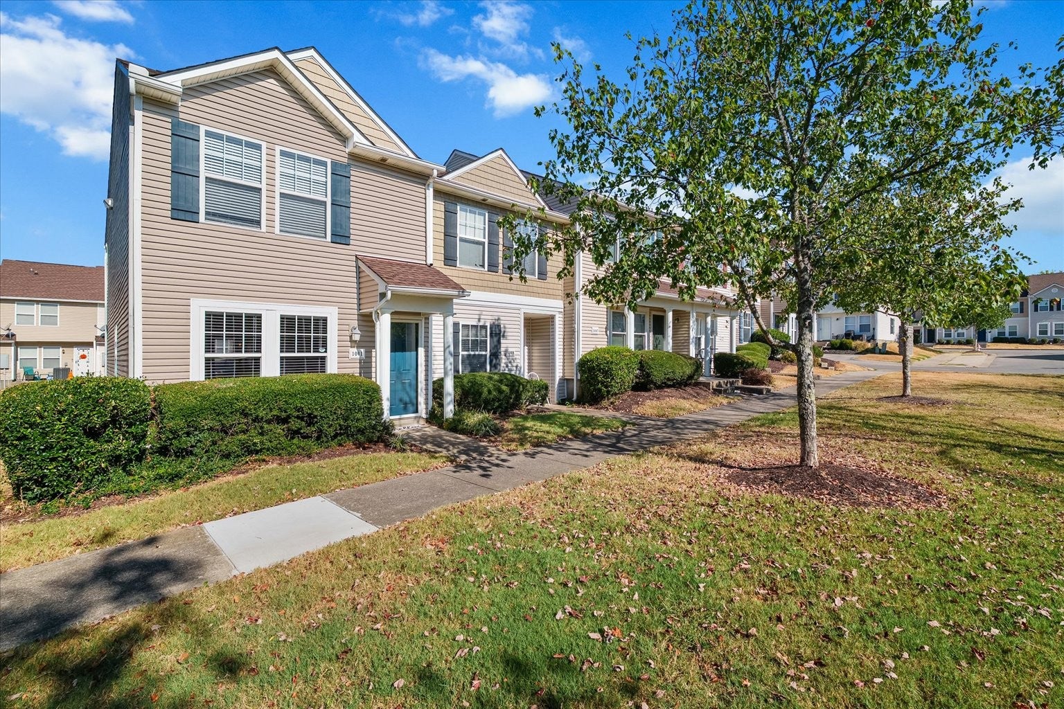 2-bed condo for sale in Antioch, TN 37013, 1011 Halifax Ln 1011 Halifax Ln, Antioch TN 37013 2-bed condo, photo 2 of 30