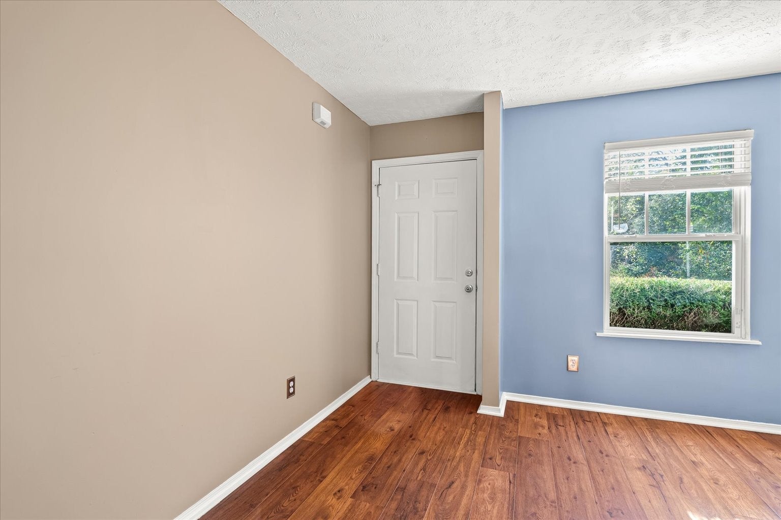2-bed condo for sale in Antioch, TN 37013, 1011 Halifax Ln 1011 Halifax Ln, Antioch TN 37013 2-bed condo, photo 5 of 30