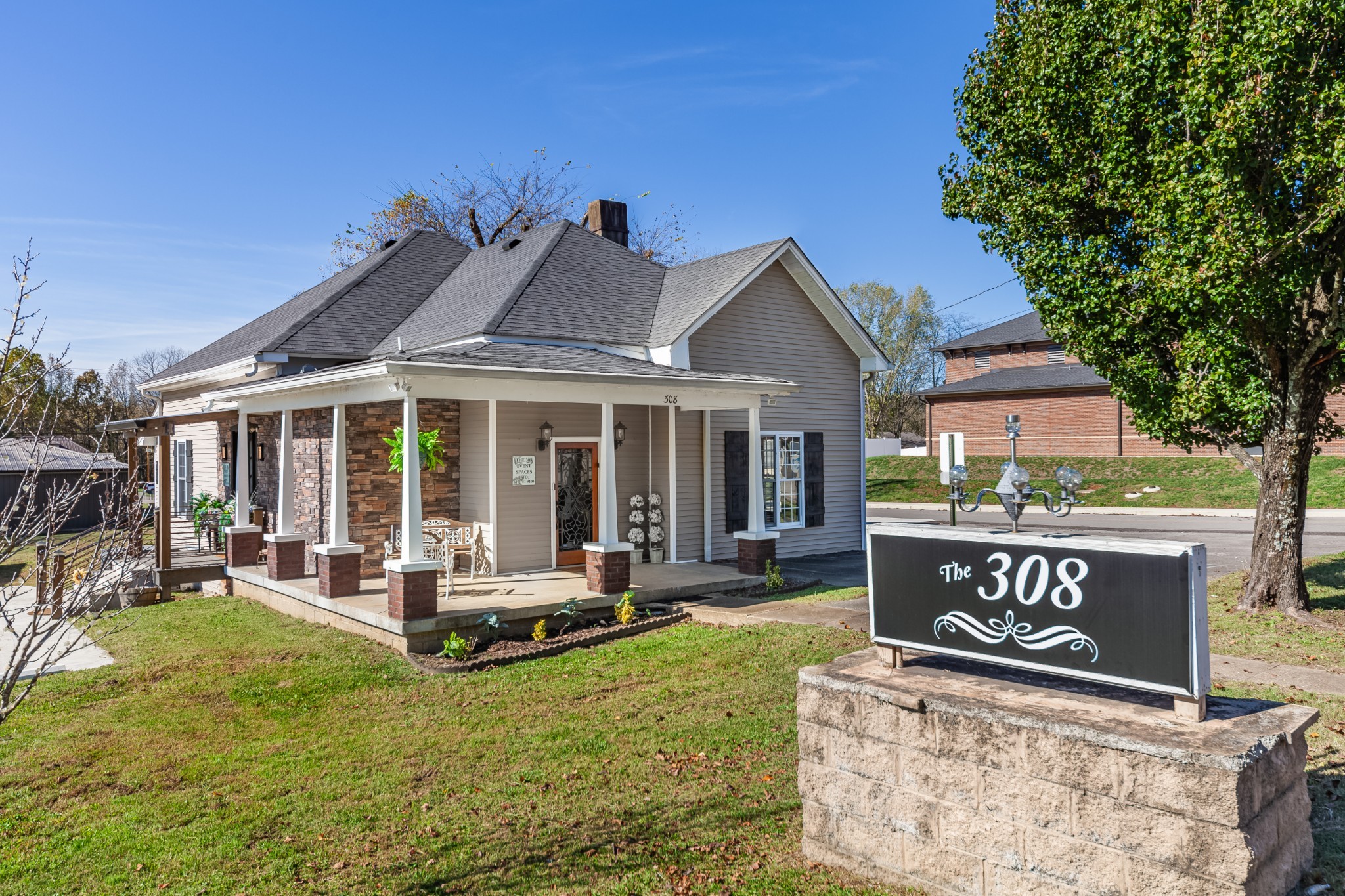 308 N Main St