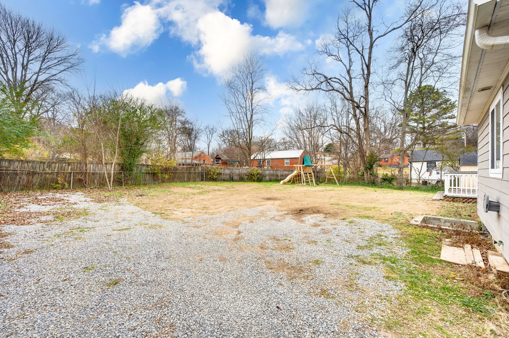 Nashville, Tennessee 37211, United States, 3 Bedrooms Bedrooms, ,2 BathroomsBathrooms,Residential,Active,256812