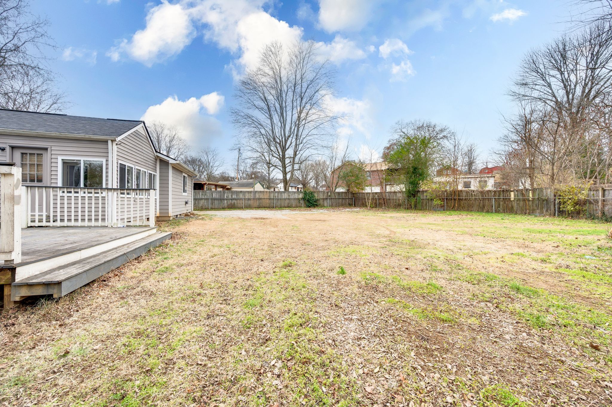 Nashville, Tennessee 37211, United States, 3 Bedrooms Bedrooms, ,2 BathroomsBathrooms,Residential,Active,256812