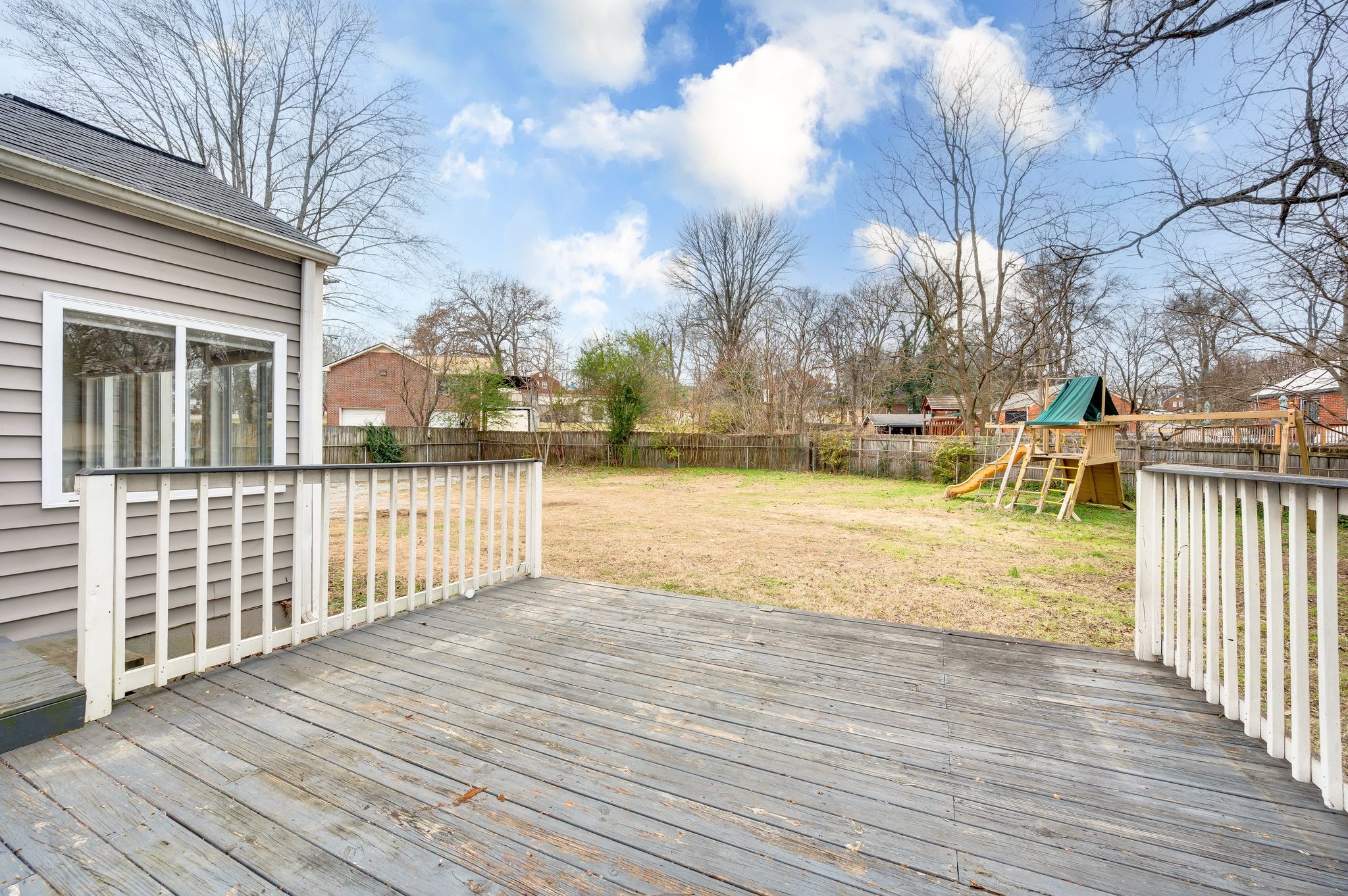 Nashville, Tennessee 37211, United States, 3 Bedrooms Bedrooms, ,2 BathroomsBathrooms,Residential,Active,256812