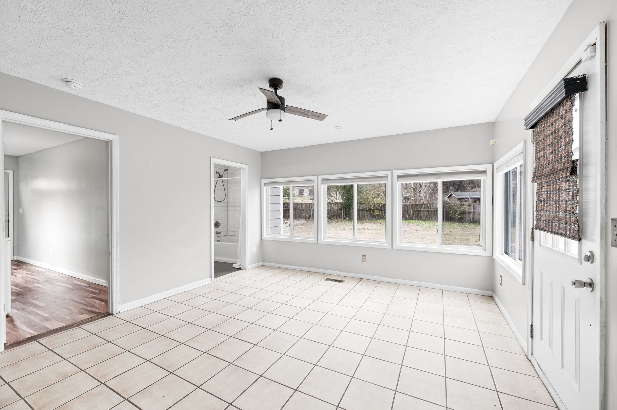 Nashville, Tennessee 37211, United States, 3 Bedrooms Bedrooms, ,2 BathroomsBathrooms,Residential,Active,256812