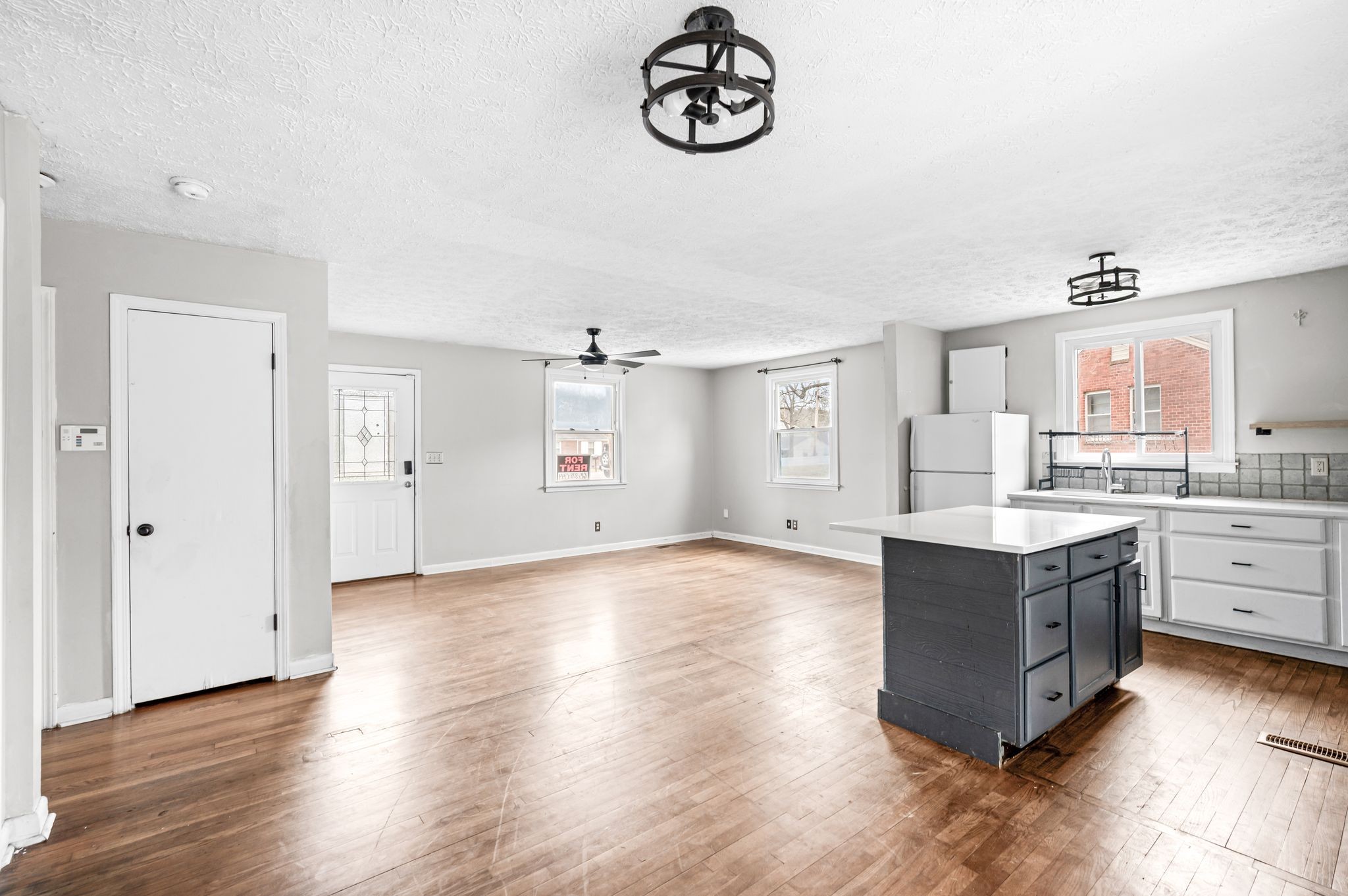 Nashville, Tennessee 37211, United States, 3 Bedrooms Bedrooms, ,2 BathroomsBathrooms,Residential,Active,256812