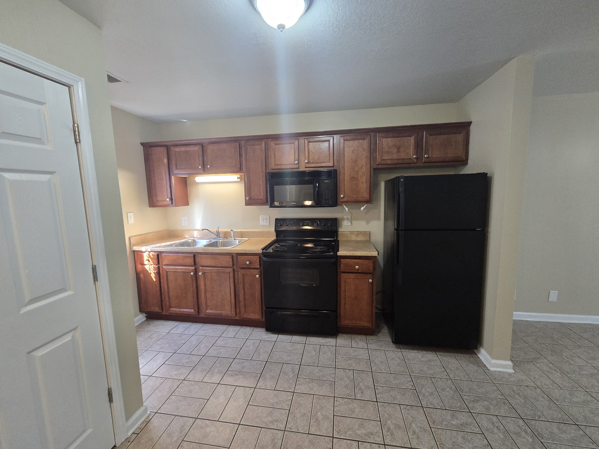 535 Lafayette Rd C1