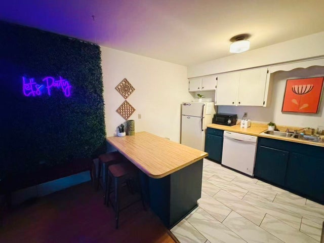 907 18th Ave S 208, Nashville - listing photo 2