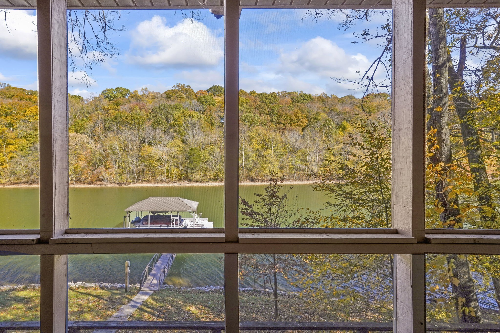 6443 Tanyard Hill Rd