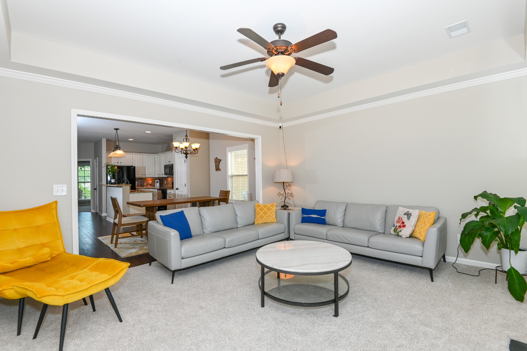 2247 Castleman Dr