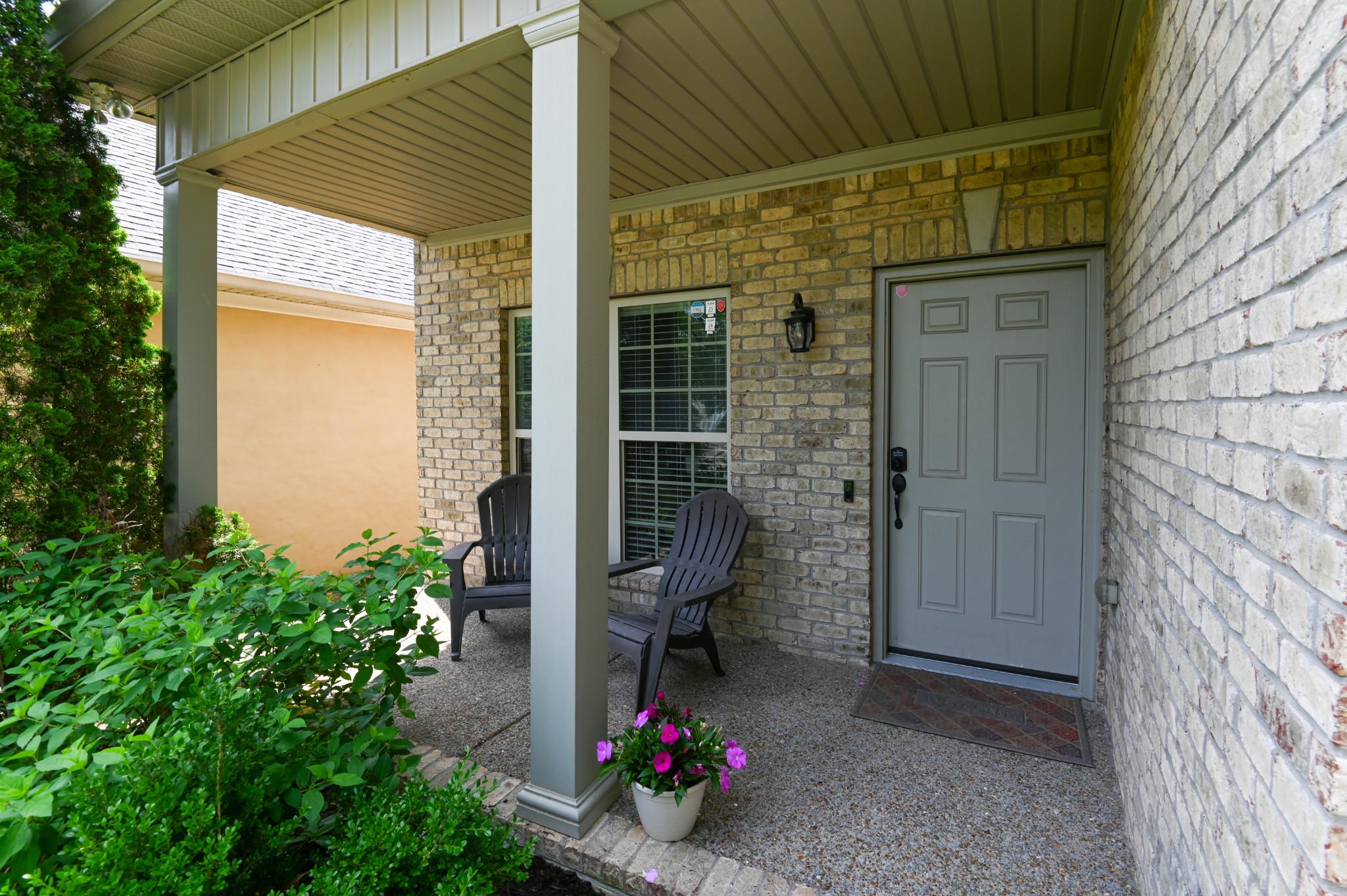 2247 Castleman Dr