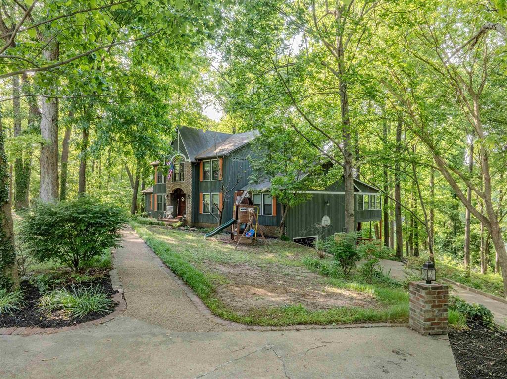757 Oak Ridge Rd