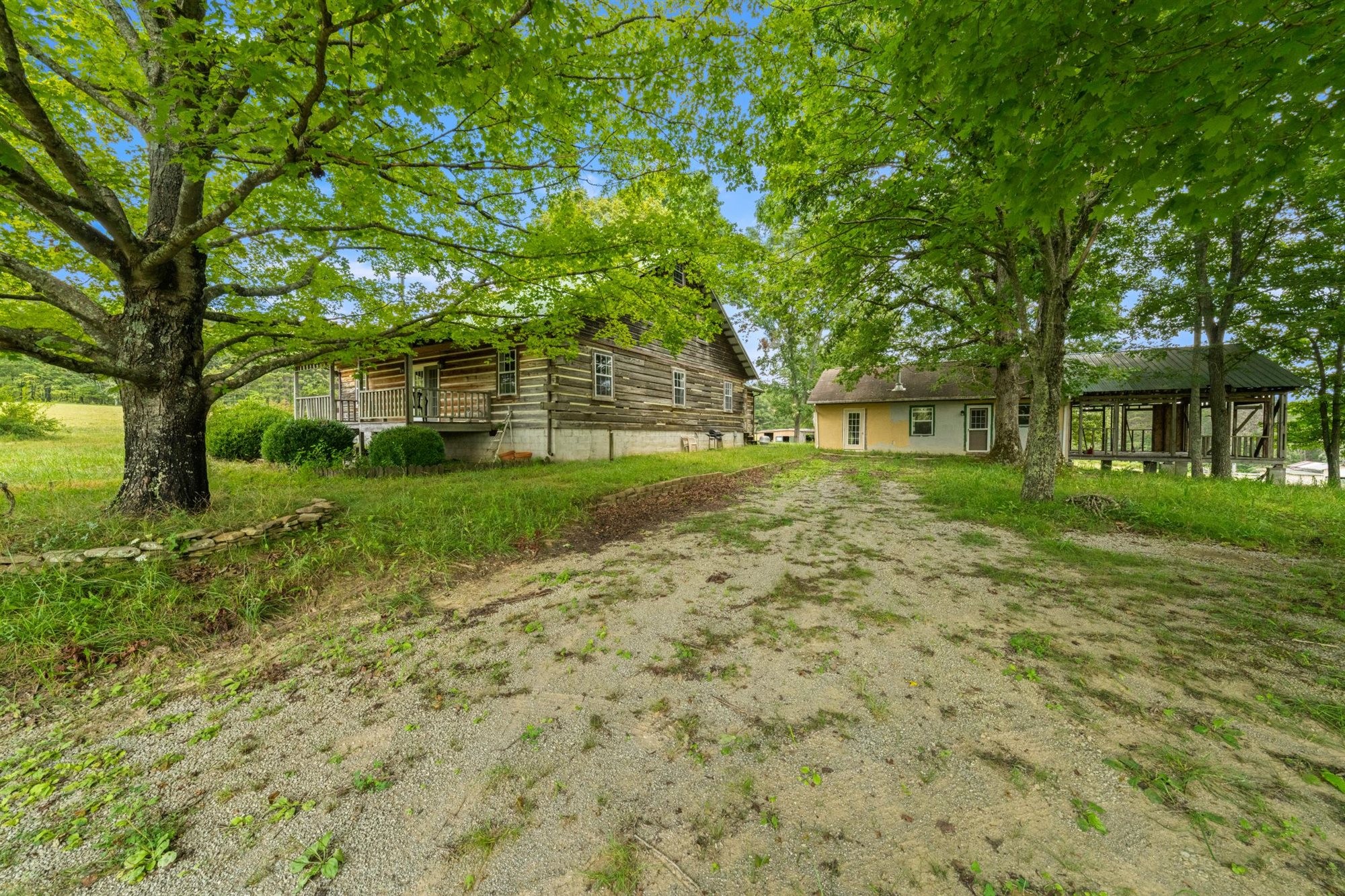 290 Lawsontown Rd