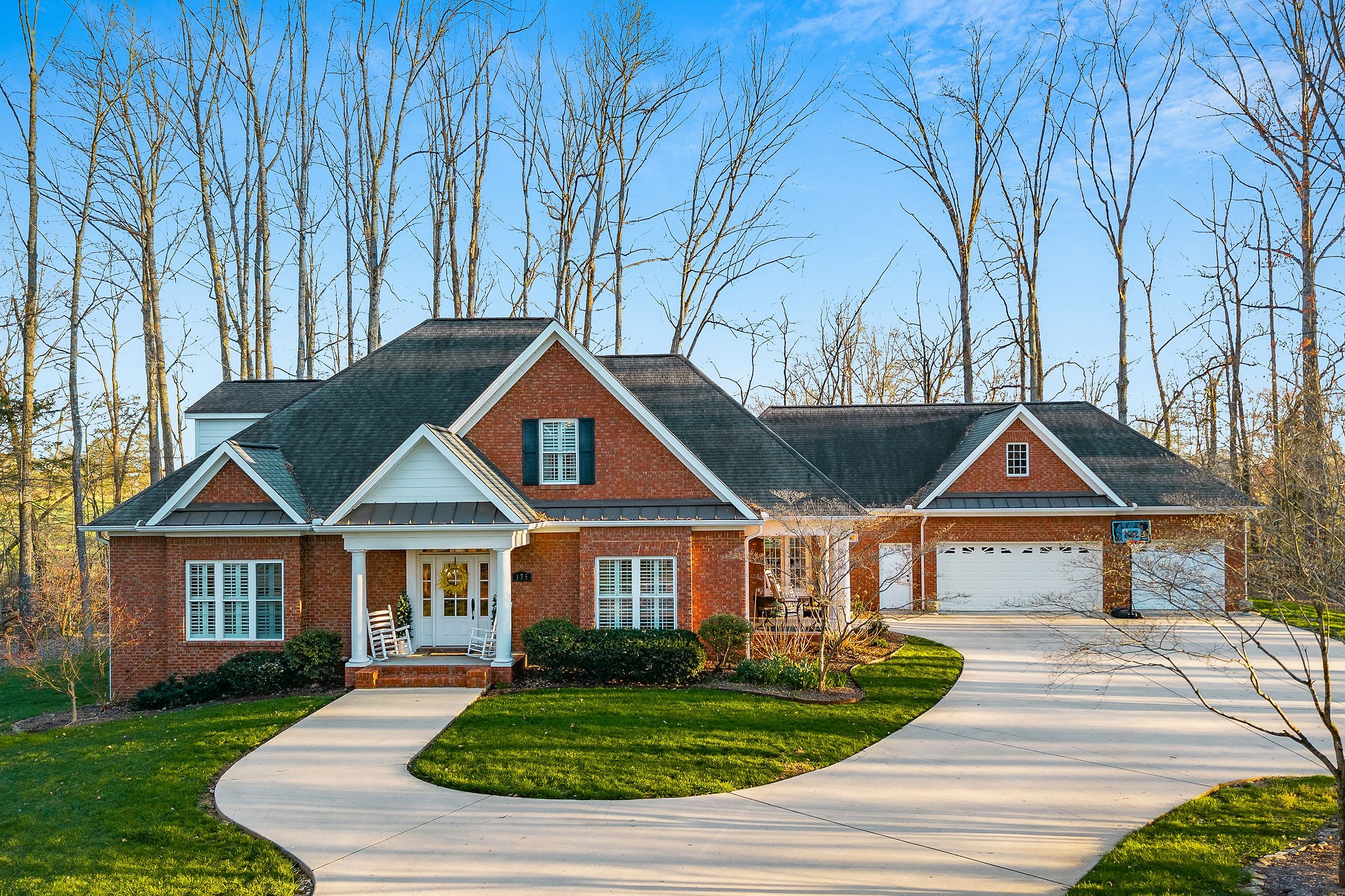 175 Southern Woods Ct