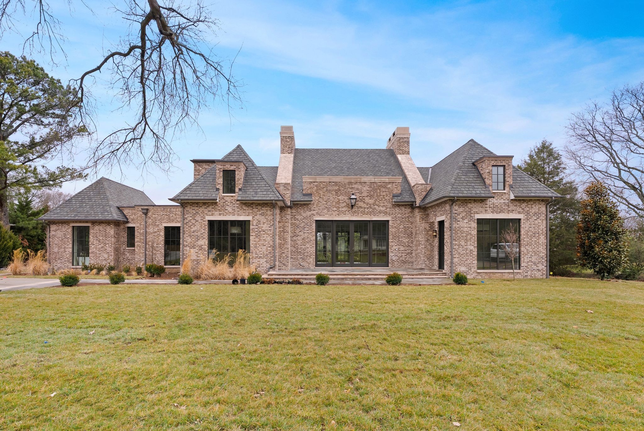 1206 Tyne Blvd