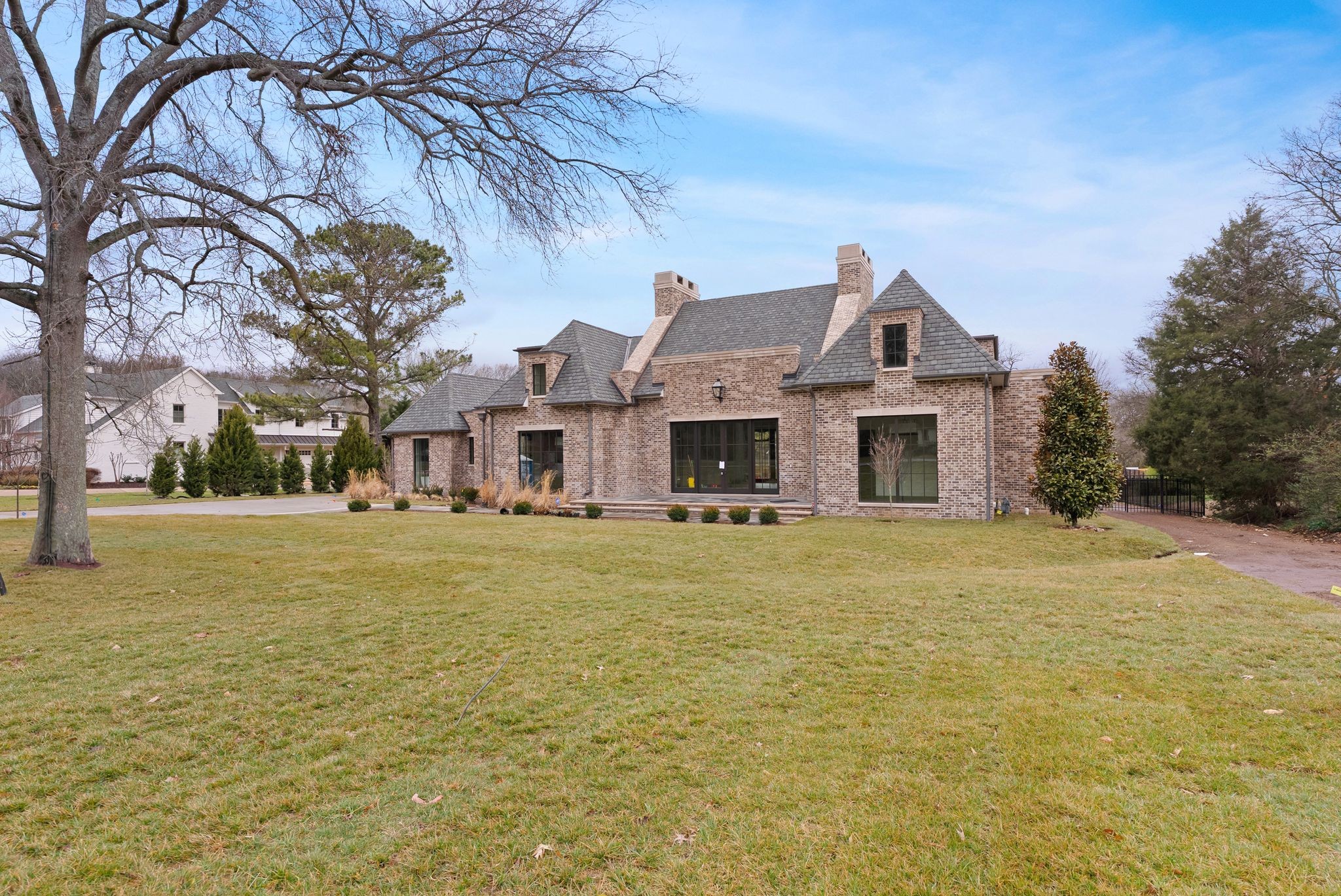 1206 Tyne Blvd
