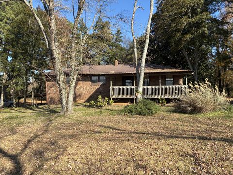 1037 Lexington Hwy Loretto TN 38469