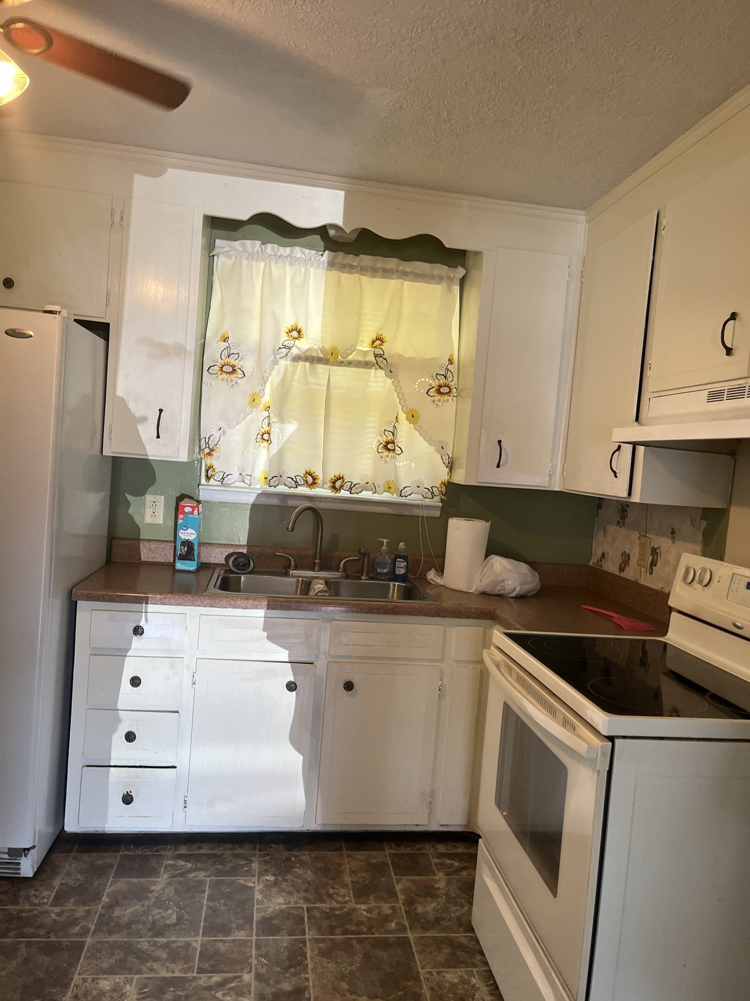 3404 Olsen Ln