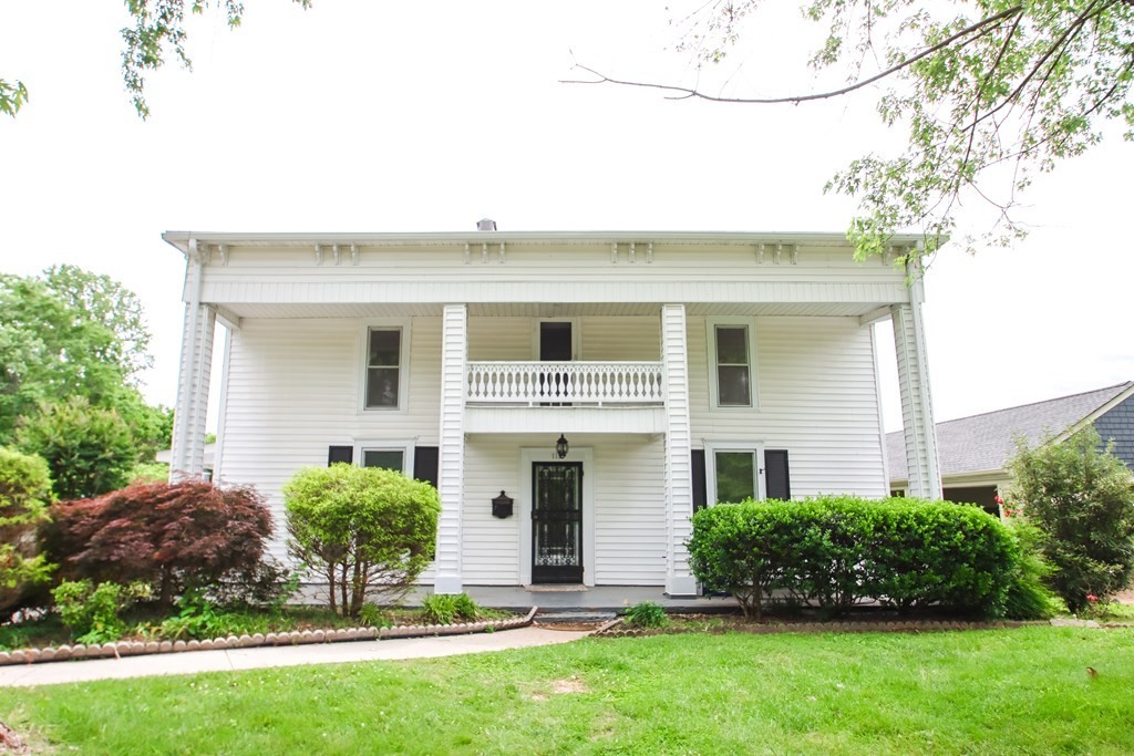 112 N Church St