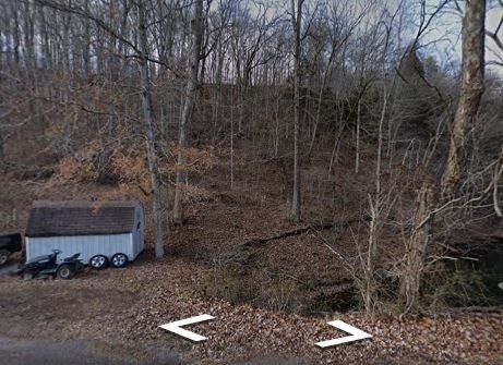 6220 Lake Rd