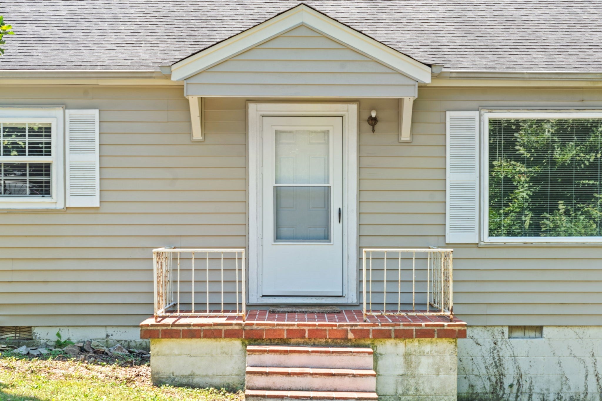 1011 Buck Dr