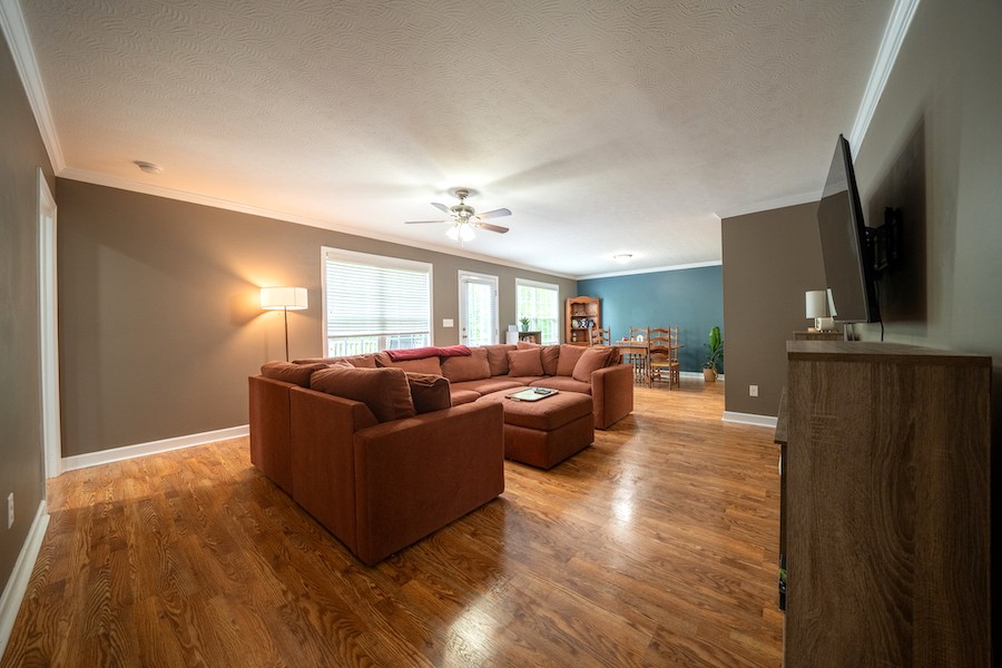 215 Desperado Ave