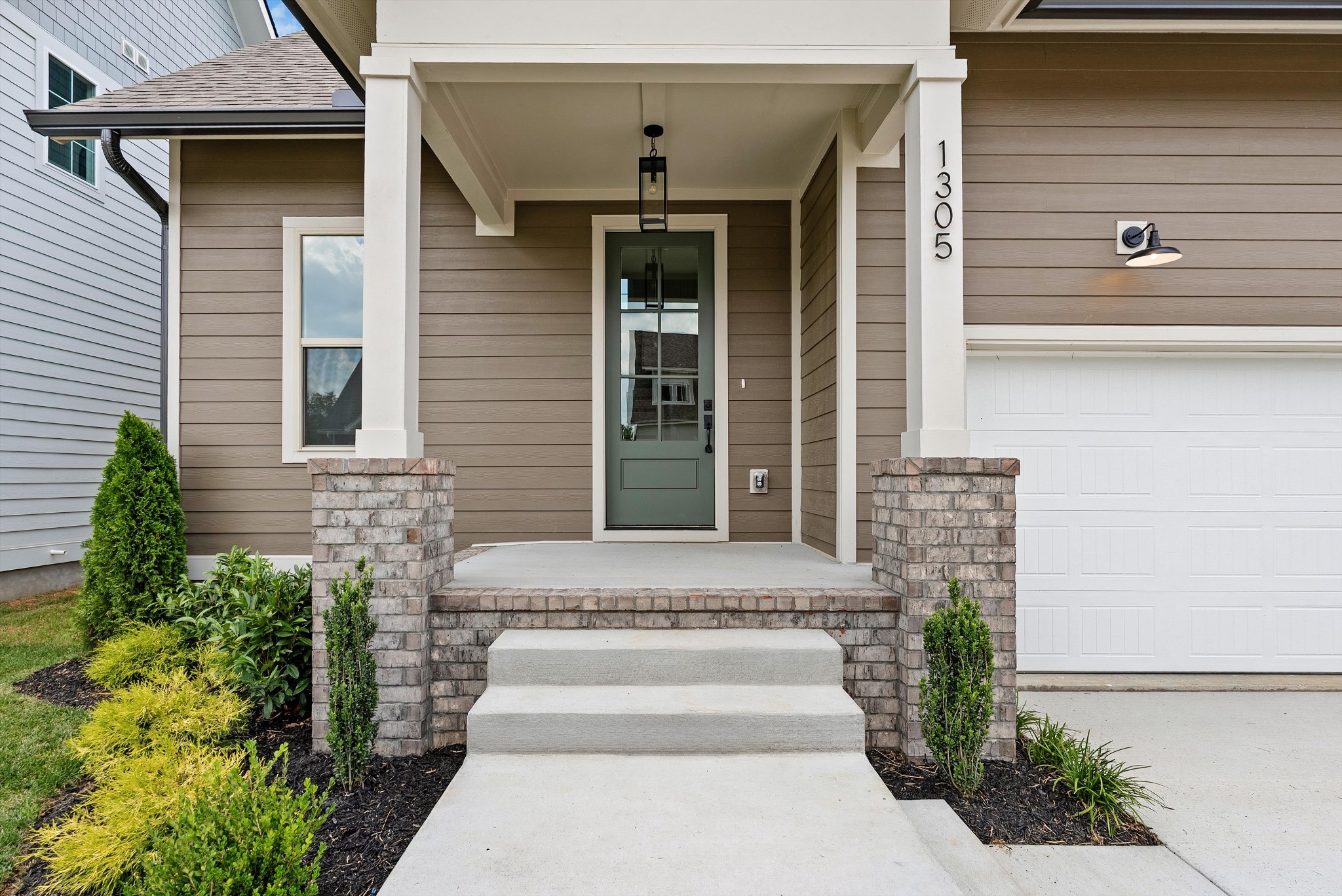 1305 Alderwood Pass