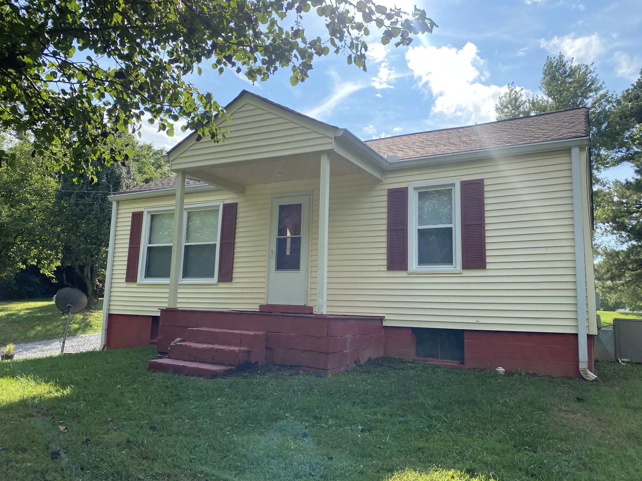 6393 Eatons Creek Rd