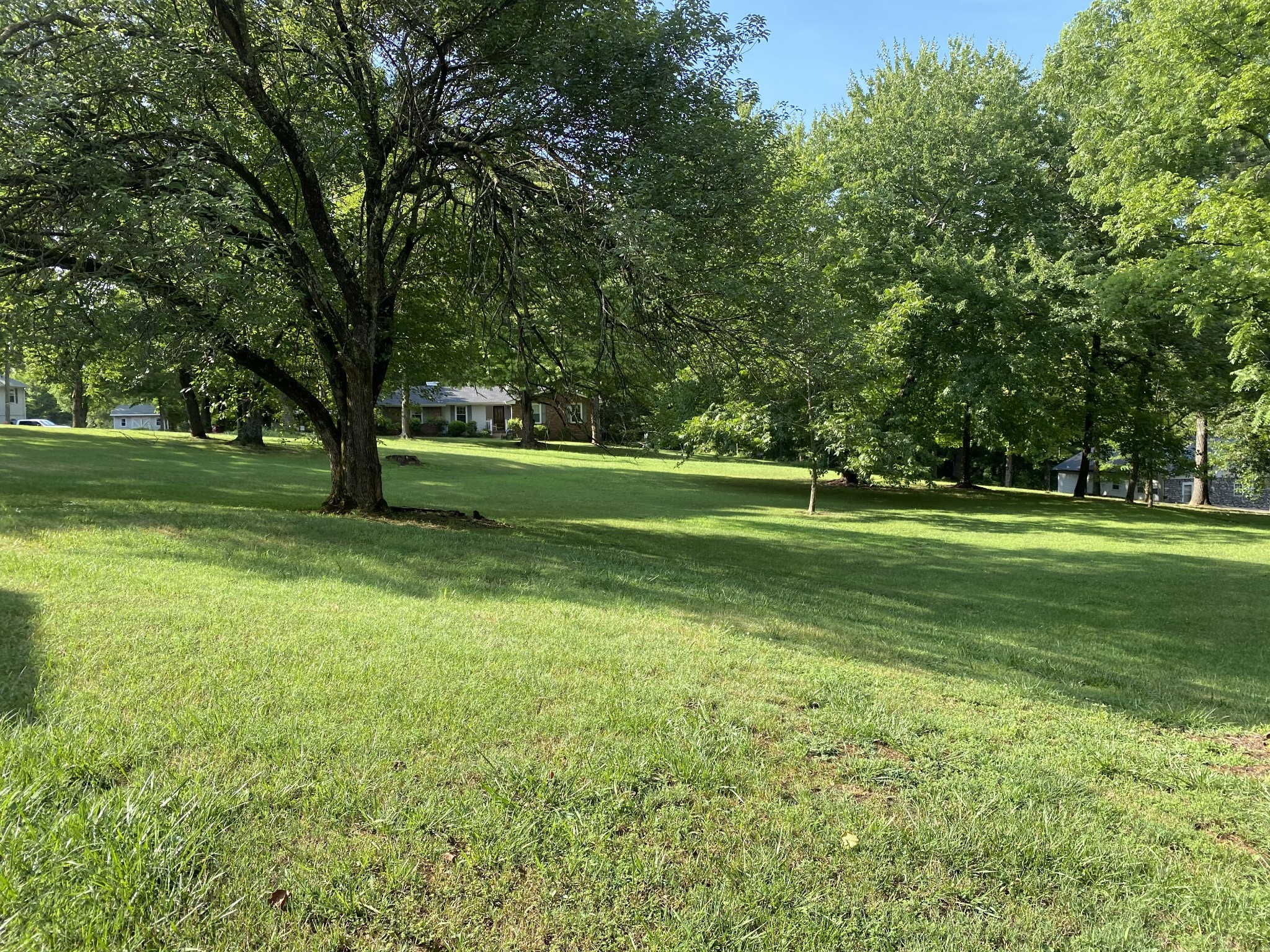 6393 Eatons Creek Rd