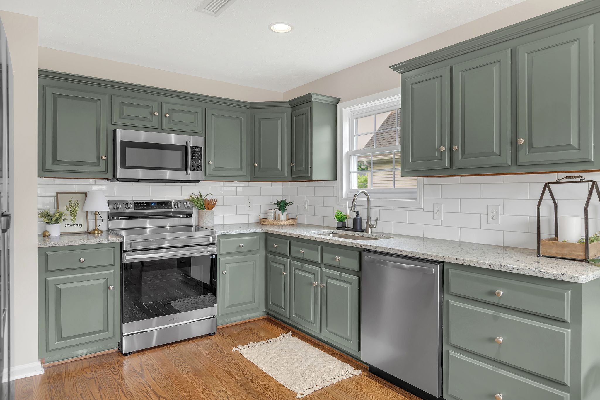 129 Fieldstone Ln