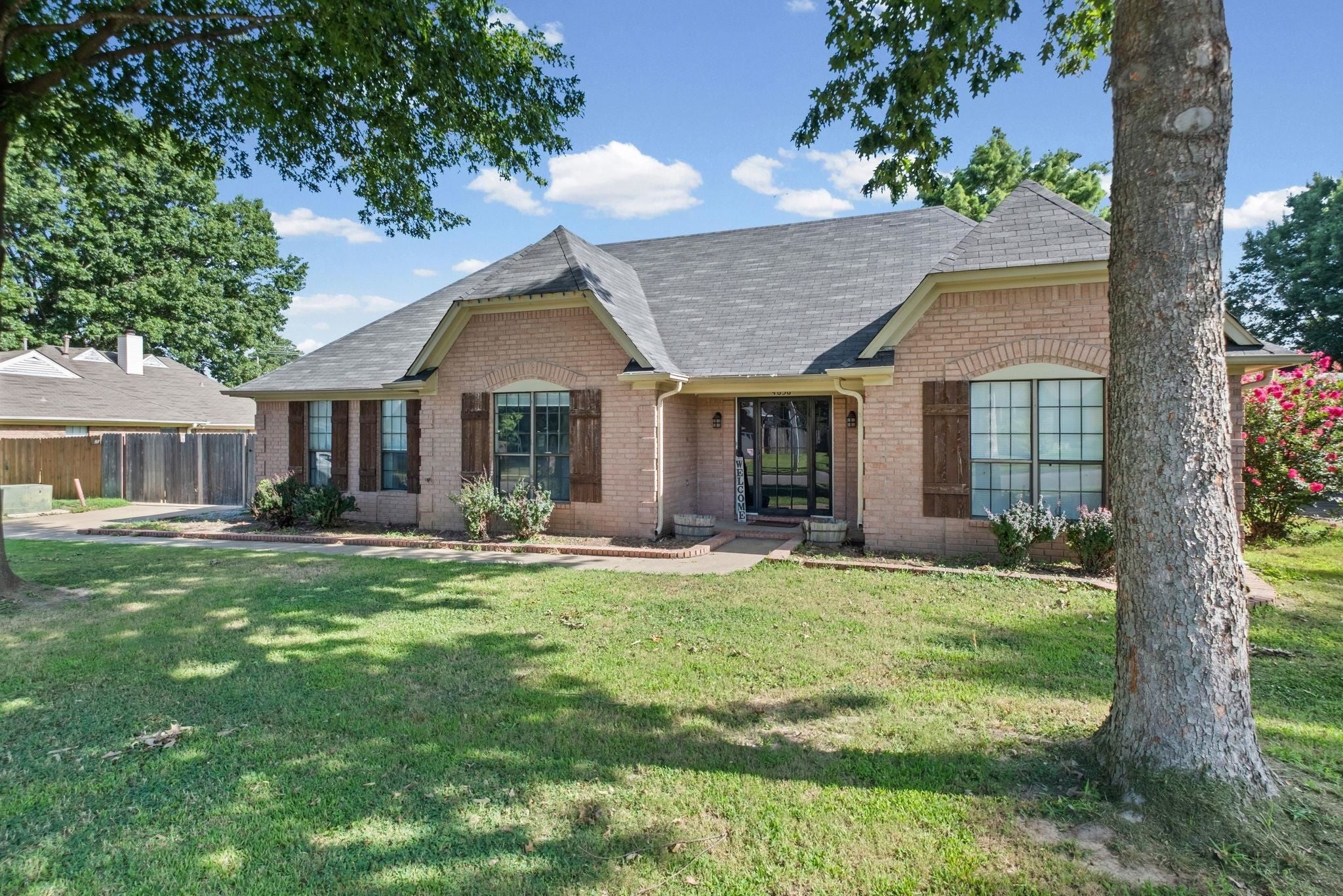 4636 CEDAR HILLS DR