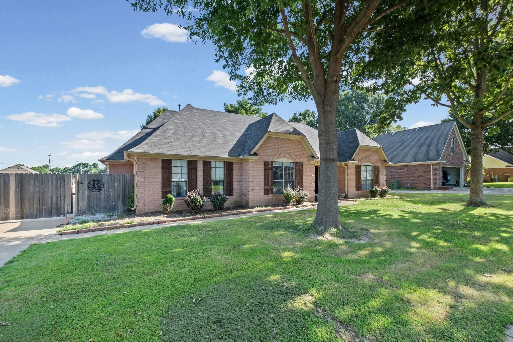4636 CEDAR HILLS DR