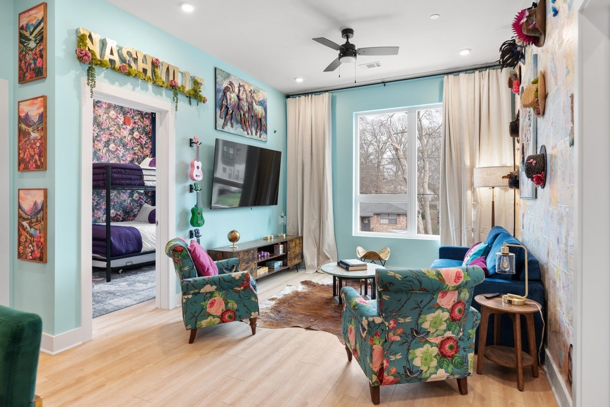 1310 Lischey Ave 206