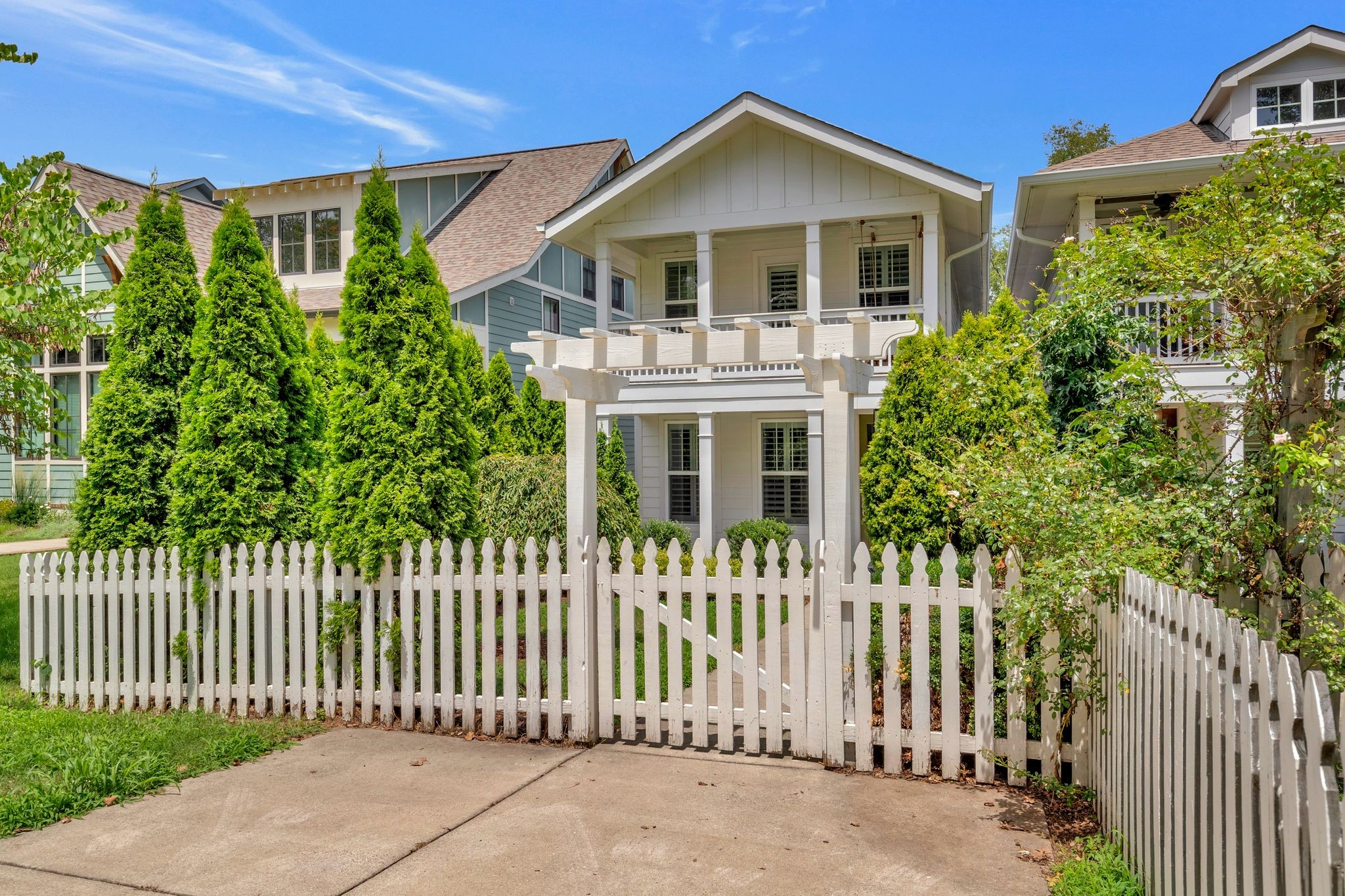 5104B Dakota Ave