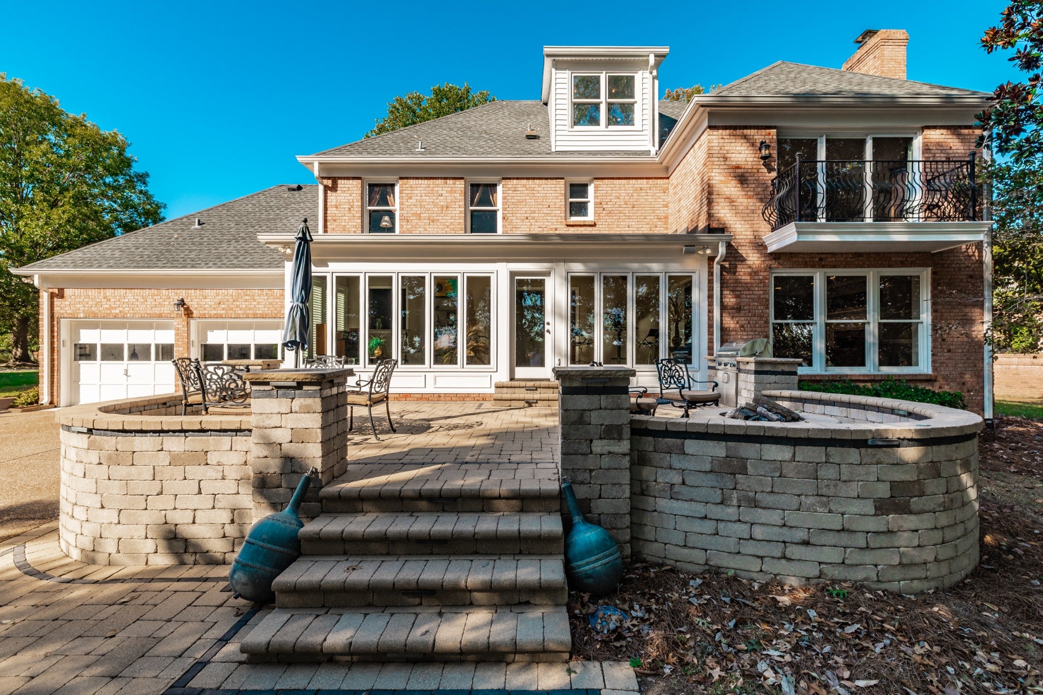 214 Woodlake Dr