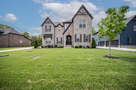 6909 Springwater St Smyrna TN 37167