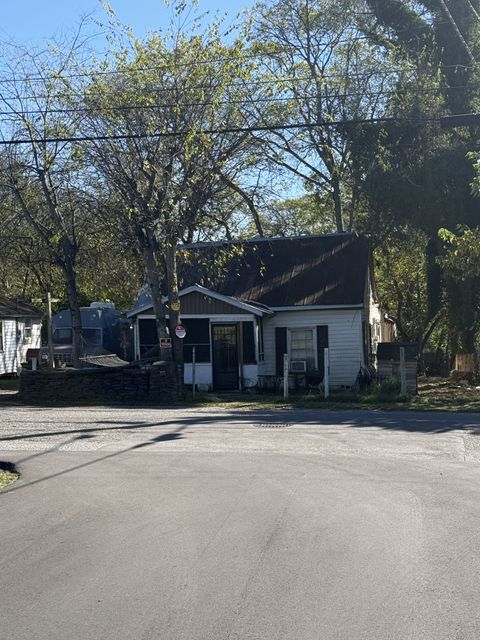 673 Blythe Ave Gallatin TN 37066