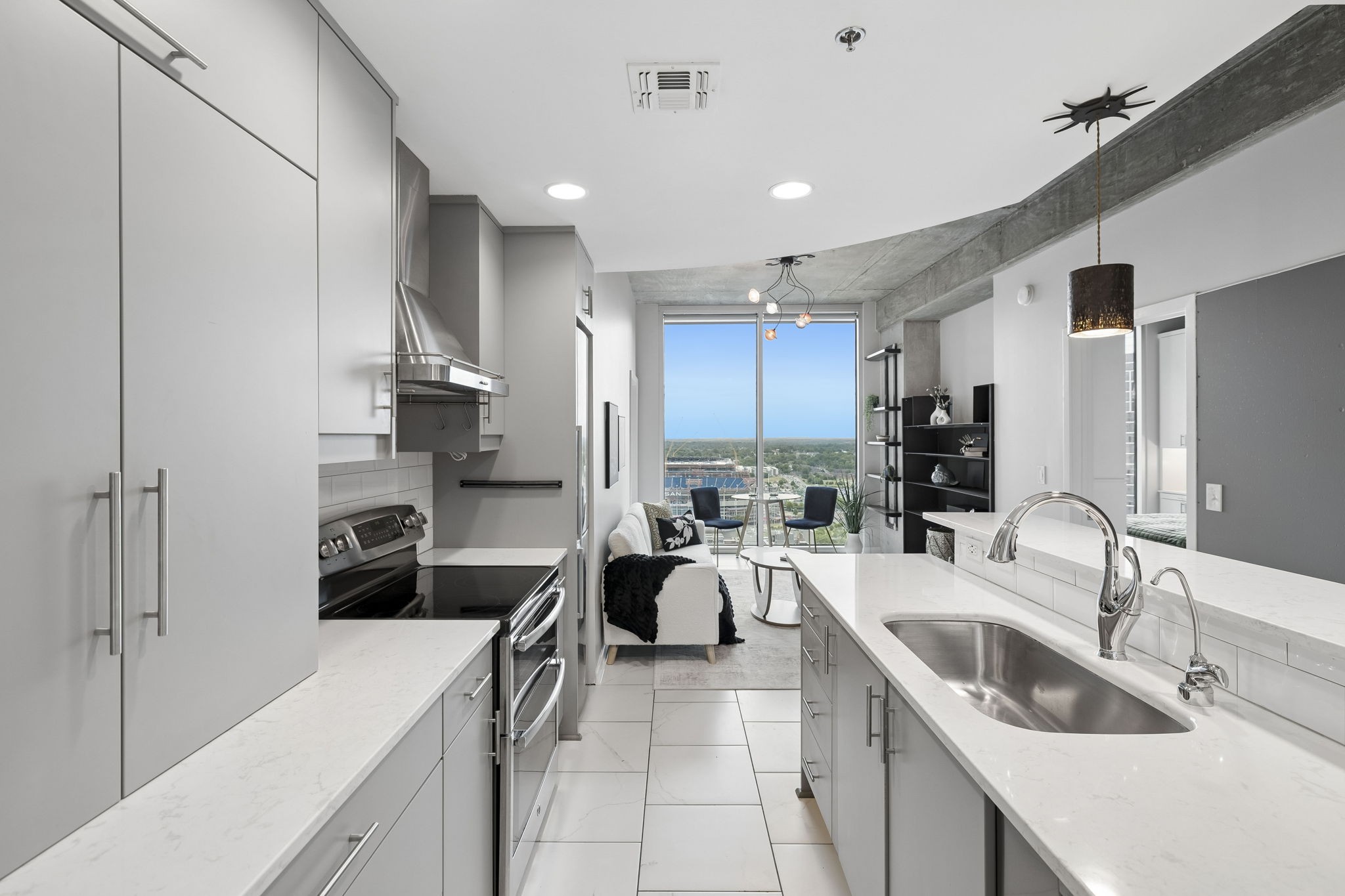 415 Church St 2413