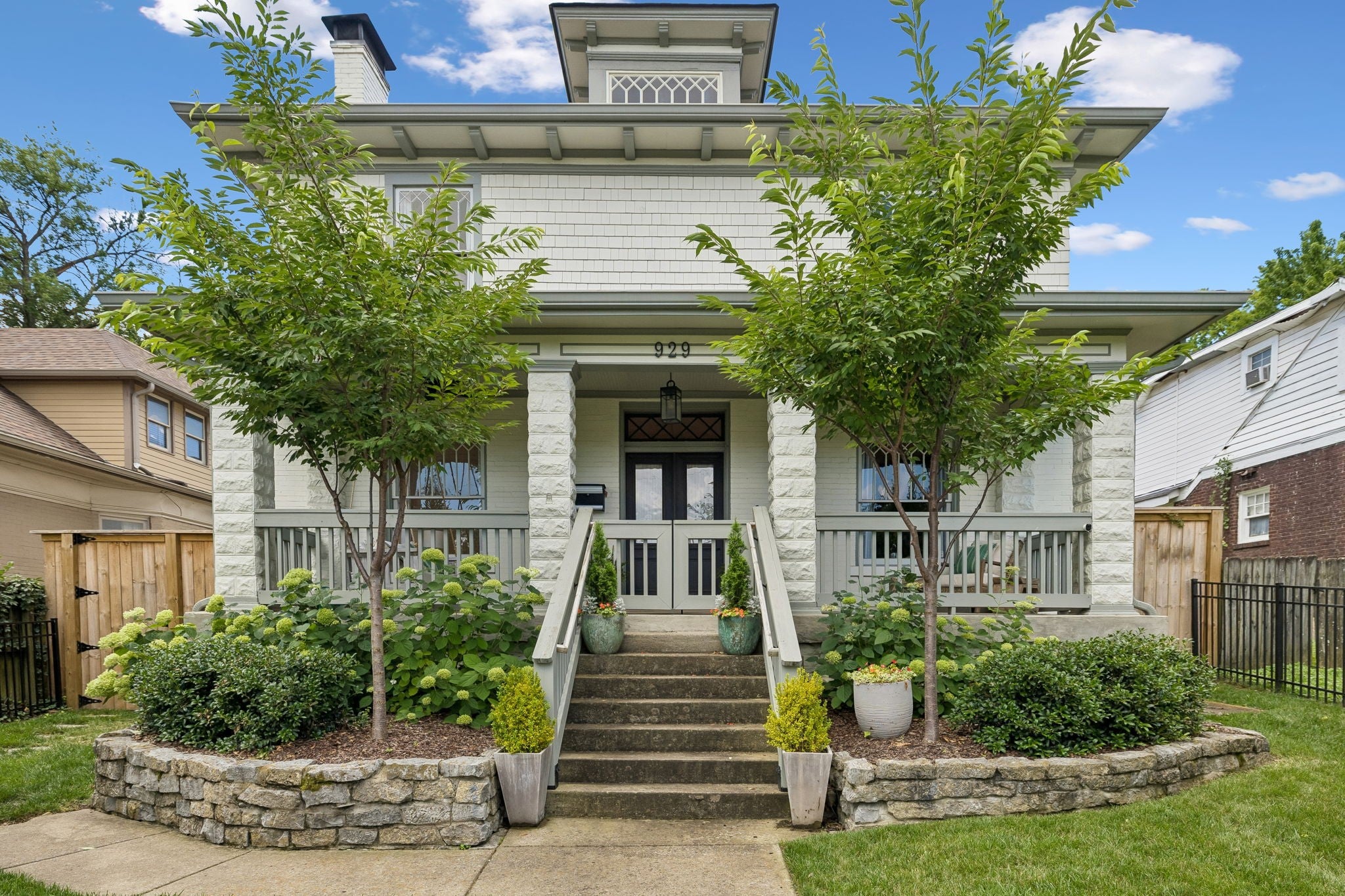 5-bed listing at 929 Acklen Ave, Nashville