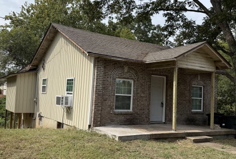 Photo of 422 N Brewer St, Paris, TN 38242 (MLS # 3602350)