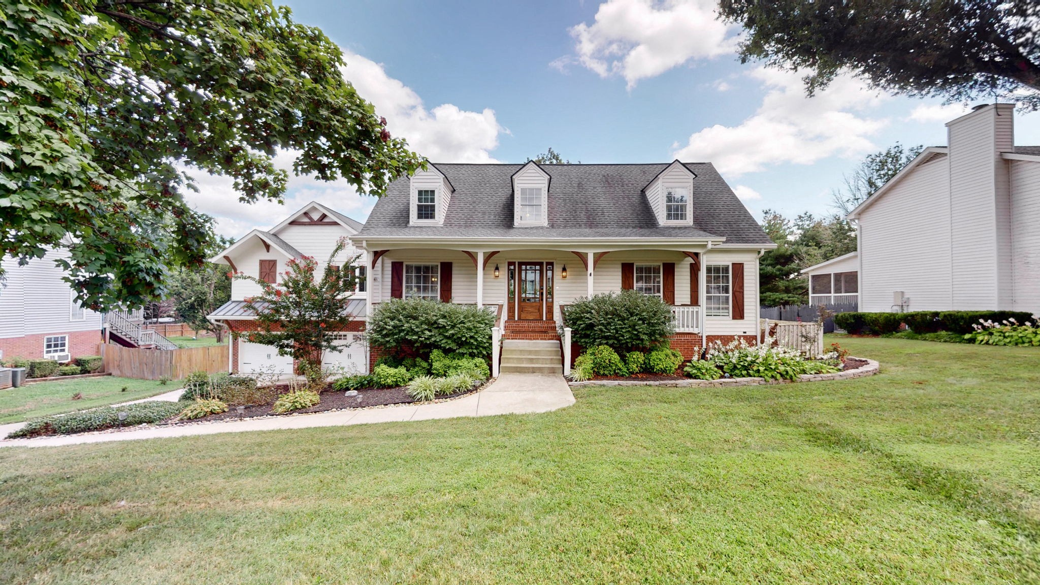 552 Overview Ln