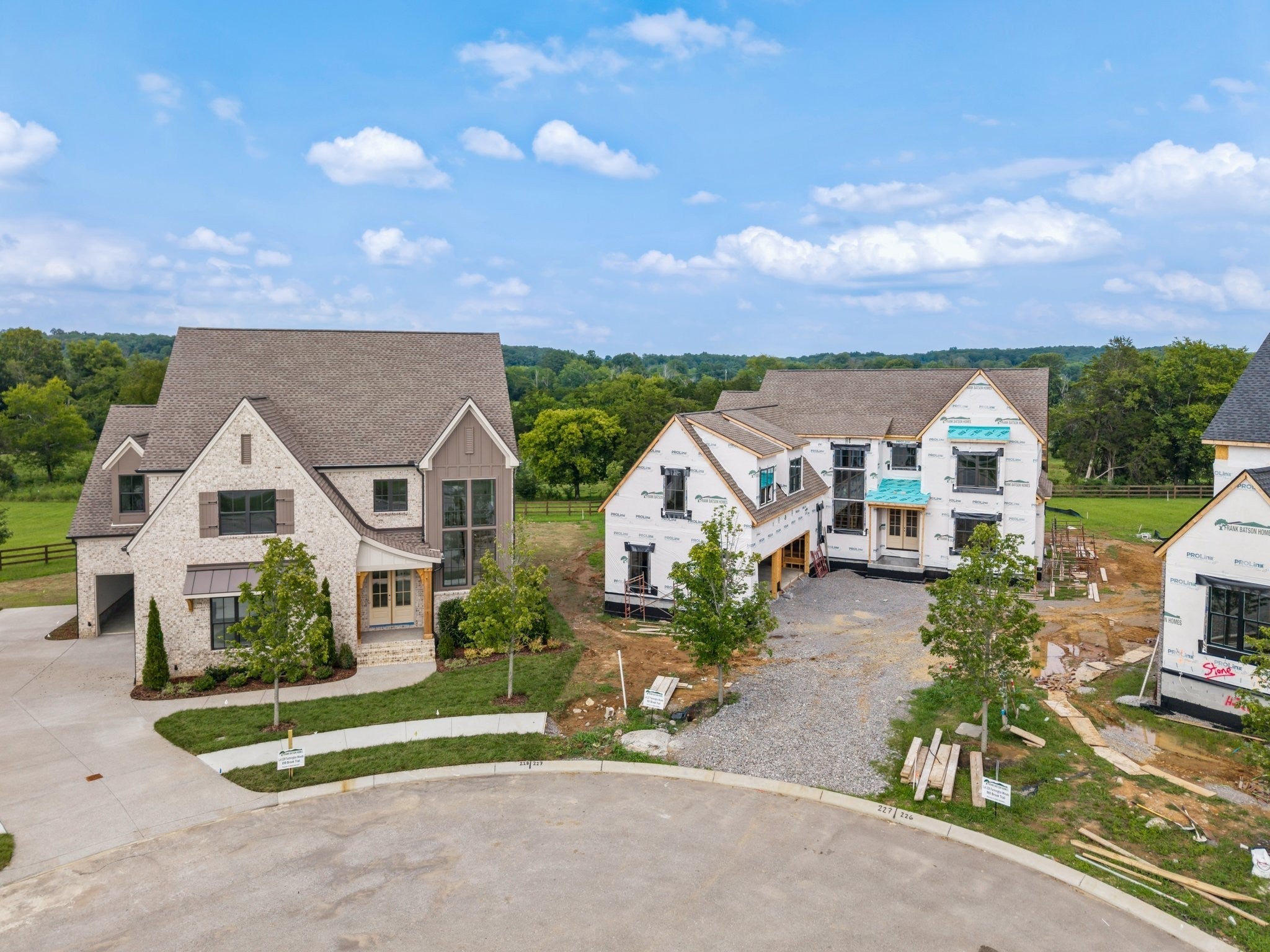 861 Brook Trl