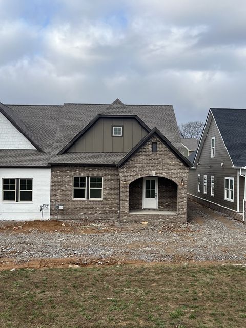 623 Swanston Lane Gallatin TN 37066